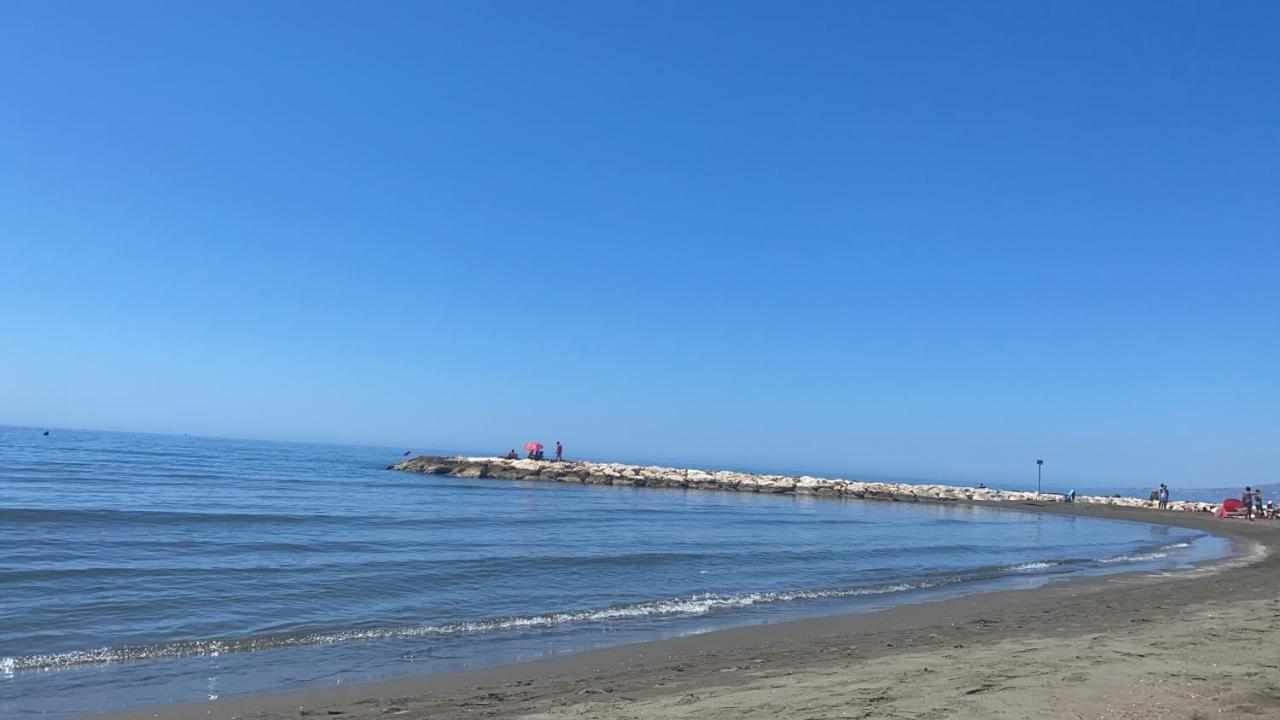 Casa Carmen Ático Primera linea de playa Málaga Exterior foto