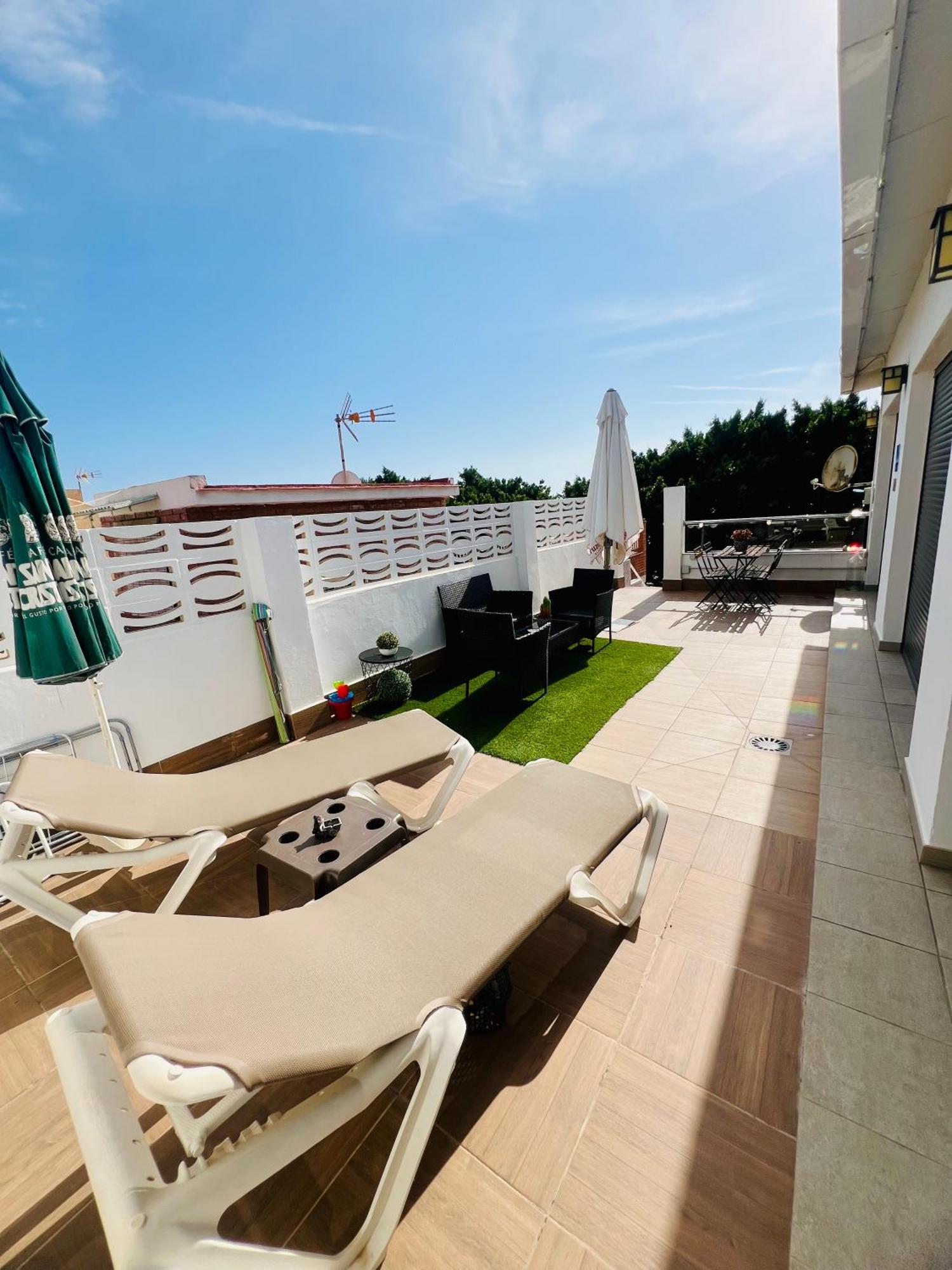 Casa Carmen Ático Primera linea de playa Málaga Exterior foto